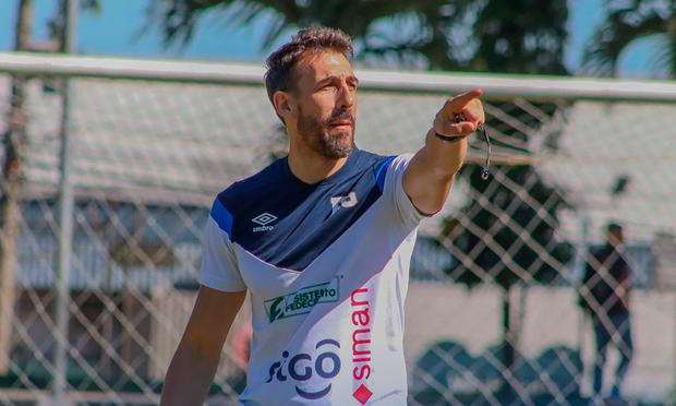 David Dóniga es el entrenador de El Salvador. (Foto: La Selecta)