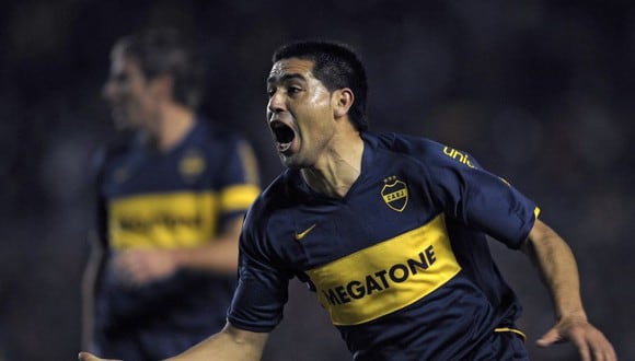 Juan Roman Riquleme tuvo dos etapas en Boca Juniors: de 1996 al 2022 y del 2007 al 2014. (Foto: AFP)