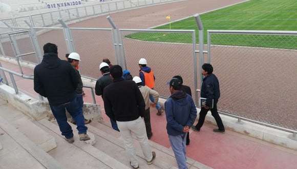 Conmebol llegó a Juliaca para inspección del estadio Guillermo Briceño. (Foto: Prensa Binacional)