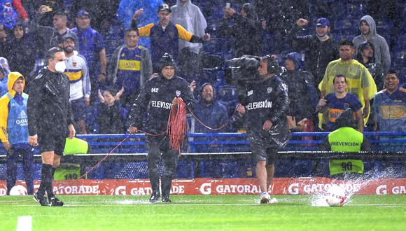 Boca vs. Newell's fue suspendido por intensa lluvia. (Foto: Twitter DZ)