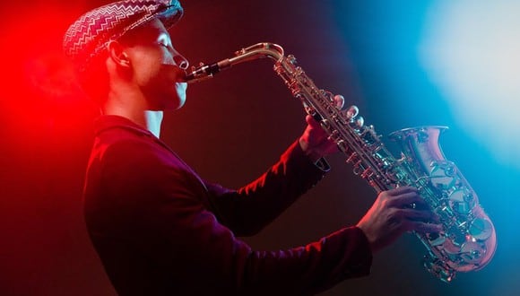 Una importante teoría señala que el creador del saxofón se inspiró en la forma del clarinete (Foto: Pixabay)