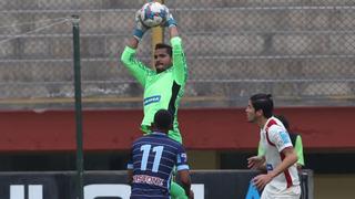 Universitario de Deportes: la tapadaza de Raúl Fernández en su vuelta al arco crema (VIDEO)