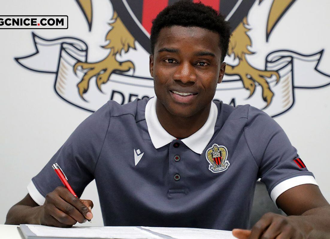 Wagué dejó los colores del Barcelona para llegar a la liga francesa. (Foto: OCG Niza)