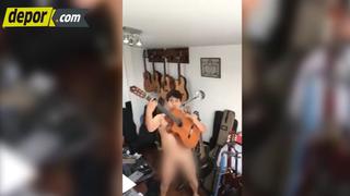 Perú al Mundial Rusia 2018:William Luna cumplió su promesa, cantó desnudo y luego se arrepintió [VIDEO]