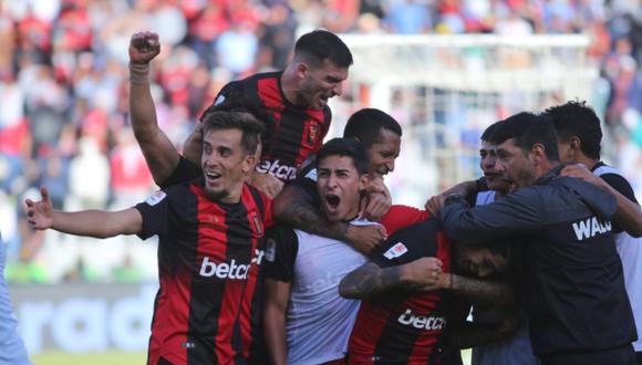 El 'Dominó ' venció 2-0 a Cristal, sacó ventaja y se ilusiona con llegar a la final de los playoffs de la Liga 1 ante Alianza Lima.