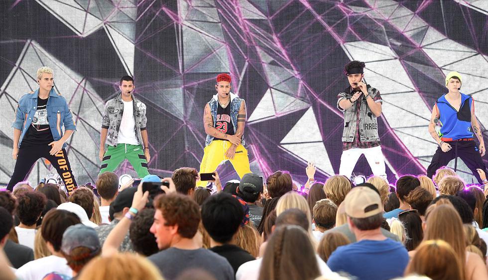 CNCO se llevó el galardón Elección Artista Latino. (Foto: AFP)