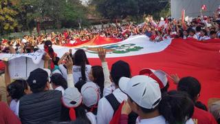 Paolo Guerrero: Doña Peta, Thaísa Leal y miles de hinchas marcharon en respaldo al capitán [VIDEOS]