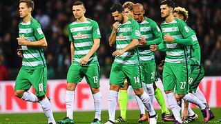Con Pizarro, Werder Bremen empató 2-2 con Hamburgo por la Bundesliga