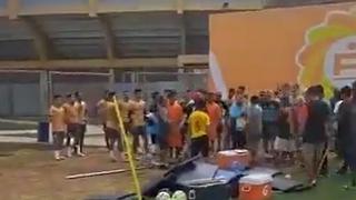 ¡Tensión! Barristas irrumpieron trabajos de Alianza Atlético a días del partido contra la ‘U’