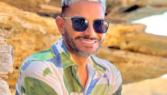Diógenes Lluberes, exproductor de "Hoy Día" influencer, durante unas vacaciones en Ibiza, España (Foto: Diógenes Lluberes / Instagram)
