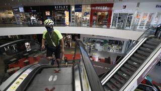 Se cierran centros comerciales, pero supermercados podrán atender al 40%