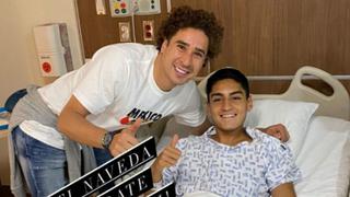 Como buen capitán: ‘Memo’ Ochoa visitó a Santi Naveda en el hospital tras su lesión con América