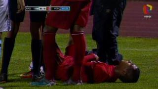 Selección Peruana: Roberto Siucho salió lesionado en camilla ayudado por bomberos [VIDEO]