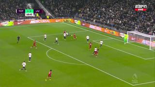 Hubo mano de Salah, pero no la cobraron: Robertson puso el 2-1 en Tottenham vs. Liverpool