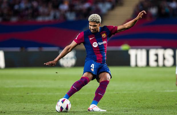 Ronald Araújo es defensor del FC Barcelona. (Foto: Getty Images)