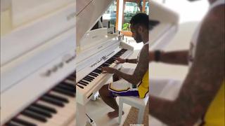 Cambió el balón por la música: Neymar aprendió a tocar el piano durante su cuarentena en Brasil [VIDEO]