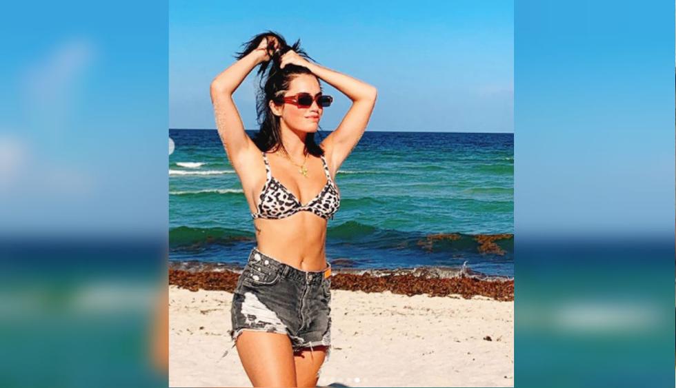 Con una bikini de animal print, Lali Espósito posó muy sexy frente a la cámara (Foto:@lalioficial)