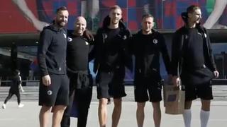 Fueron de compras: jugadores del Slavia visitaron tienda del Barcelona en Camp Nou [VIDEO]