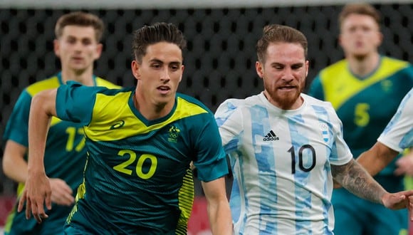 Australia vence 2-0 a Argentina y lo complica en el grupo C de los Juegos Olímpicos Tokio 2020. (Foto: AFP)