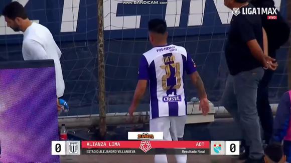 La hinchada de Alianza Lima mostró su enojo con Christian Cueva en Matute. (Video: Liga 1 MAX)