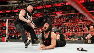 No se metan con 'La Bestia': así fue la paliza que le propinó Brock Lesnar a Roman Reigns en Raw [FOTOS]