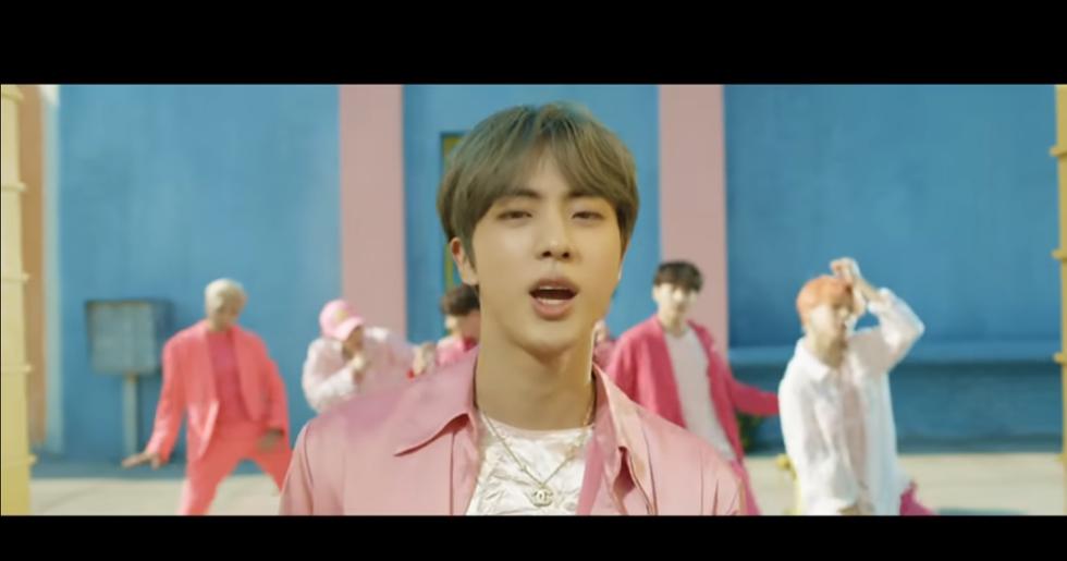 BTS estrena en YouTube el videoclip de “Boy with Luv” con Halsey (Foto: Captura de pantalla)