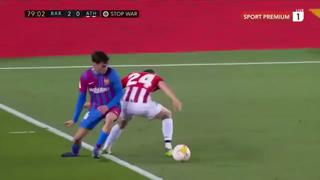 Pedri en modo Román: ‘caño’ de leyenda a Balenziaga en Barcelona-Athletic [VIDEO]