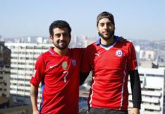 ¿Y ahora? Dos hinchas chilenos prometieron ir caminando a Rusia para ver a su selección