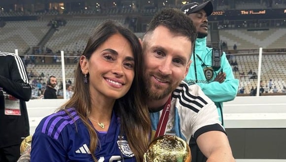 Lionel Messi junto a su esposa luego de ganar la Copa del Mundo (Foto: Antonella Roccuzzo / Instagram)