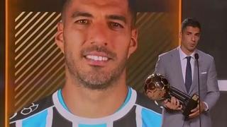 Luis Suárez se quiebra al ganar la Bola de Oro en Brasil y hace especial dedicatoria