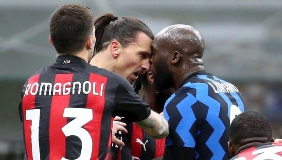 Zlatan Ibrahimovic y Romelu Lukaku protagonizaron una dura pelea en el Inter vs. Milan. (Foto: EFE)