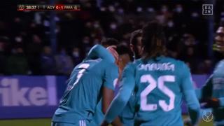 Cuando peor la pasaban: Militao anota el 1-0 del Real Madrid vs. Alcoyano por Copa [VIDEO]