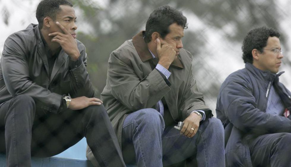 05.06.2007 | Sporting Cristal 0-0 Coronel Bolognesi. Desde la tribuna, Juan Reynoso le robó un punto de visita a Cristal, en su primer enfrentamiento entre ambos. (USI)