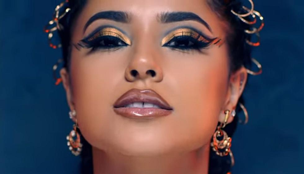 Becky G estrenó el videoclip de su nueva colaboración “Que me baile” junto a ChocQuibTown. (Foto: Captura de YouTube)