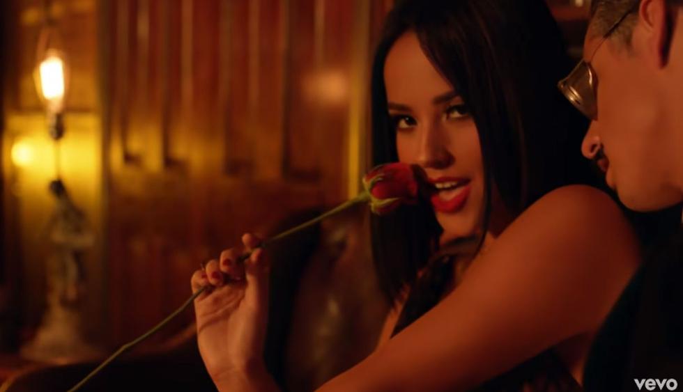 Hace dos años, se estrenó el video de "Mayores", canción que grabó Becky G junto a Bad Bunny. (Foto: Captura de video)