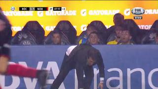 ¡Cuidado, Guillermo! La graciosa caída de Barros Schelotto en el banco de Boca Juniors ante Newell's