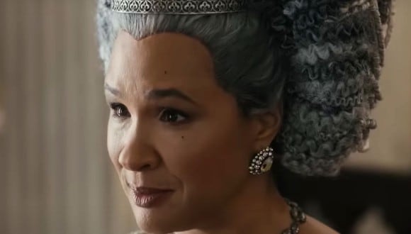 Golda Rosheuvel interpreta a la versión de 1817 de la reina de Charlotte y en las primeras temporadas de “Bridgerton” (Foto: Netflix)