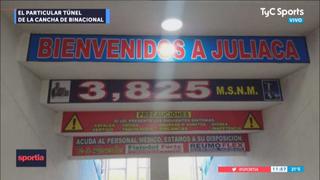 Mucho ojo, River: prensa argentina se sorprendió al ver las frases en el túnel del estadio de Binacional [VIDEO]