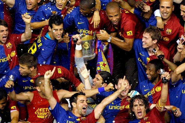 Este fue el primer 11 de Guardiola en Barcelona que ganó un título. (Fotos: Difusión)