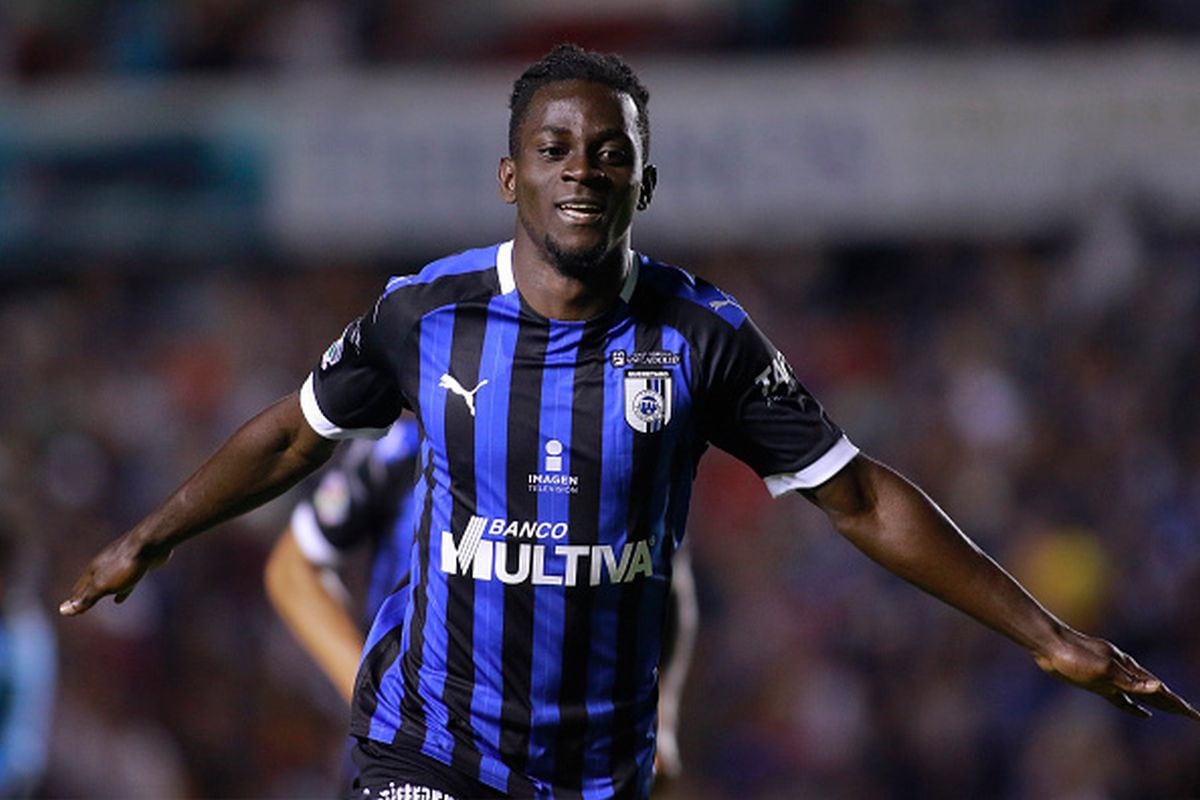 Aké Loba llegó a Querétaro tras romperla en Perú. (Getty)