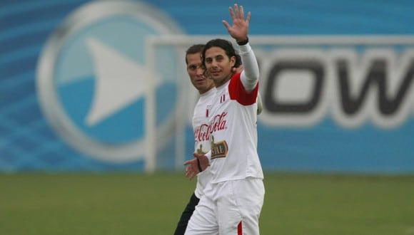 Leao Butrón y Claudio Pizarro juntos en la Selección Peruana. (GEC)