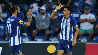 En ridículo al arquero: los goles de Luis Díaz para su doblete en Porto vs. Santa Clara