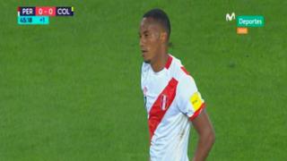 Perú vs. Colombia: árbitro le perdonó la vida a André Carrillo por fuerte falta (VIDEO)