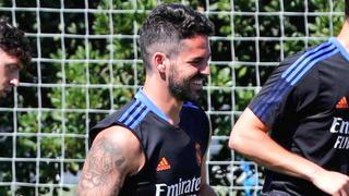 Le chocó la vacuna: Isco abandonó entrenamiento del Real Madrid con fiebre