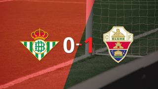 Elche derrotó con lo justo a Betis en su casa