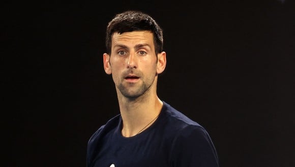 Novak Djokovic agotará sus recursos para poder participar del Abierto de Australia. (Foto: AFP)