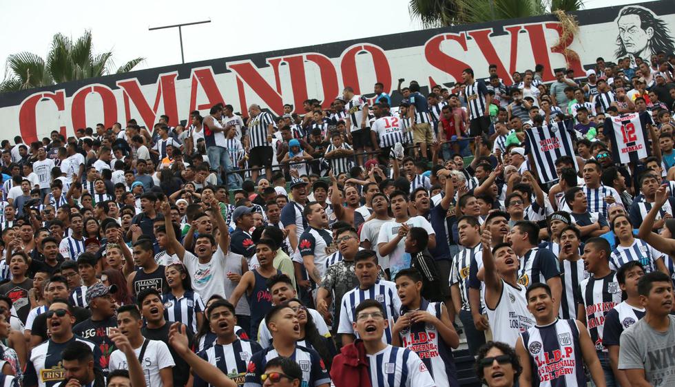 Alianza Lima y el homenaje a sus hinchas que ayudaron a recuperar el club.