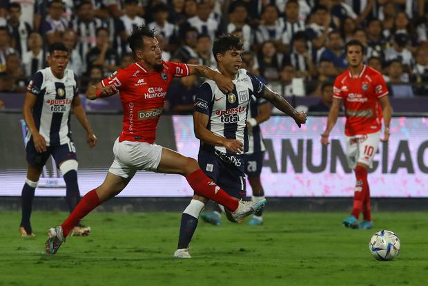 Franco Zanelatto fue el mejor jugador de Alianza Lima ante Cienciano. (Foto: Leonardo Fernández / GEC)