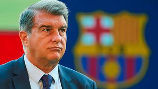 Escándalo en el Bernabéu: Laporta bajó a los vestuarios para pedirle explicaciones al árbitro