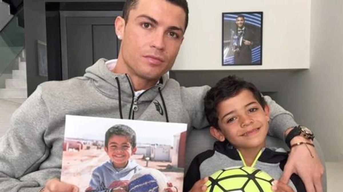 El hijo de Cristiano Ronaldo parece el clon de su papi cuando era niño;  mira estas fotos